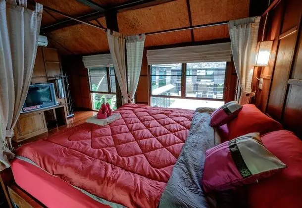 Deluxe Double Room with Pool View