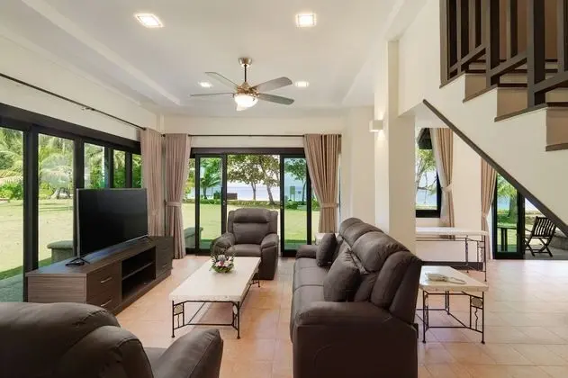 Villa, 4 Yatak Odası, Deniz Manzaralı