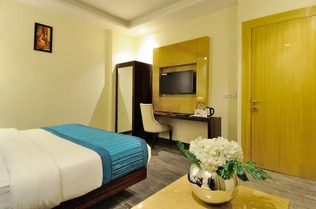 Deluxe Tek Büyük Yataklı Oda, 1 En Büyük (King) Boy Yatak, Sigara İçilmez, Şehir Manzaralı