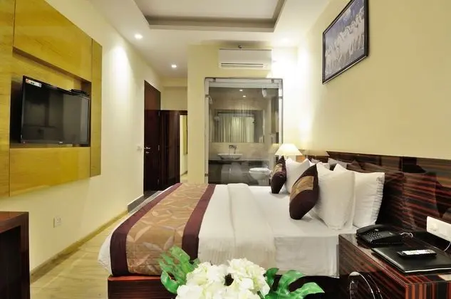 Deluxe Tek Büyük Yataklı Oda, 1 En Büyük (King) Boy Yatak, Sigara İçilmez, Şehir Manzaralı