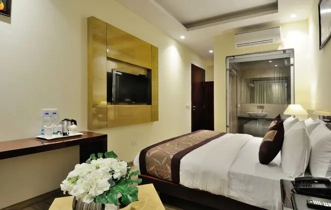 Deluxe Tek Büyük Yataklı Oda, 1 En Büyük (King) Boy Yatak, Sigara İçilmez, Şehir Manzaralı