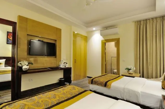 Deluxe Tek Büyük Yataklı Oda, 1 En Büyük (King) Boy Yatak, Sigara İçilmez, Şehir Manzaralı