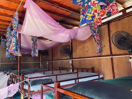 Traditional Ortak Ranzalı Oda, Karma Ranzalı Oda