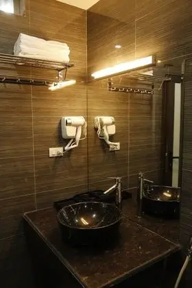 City Tek Büyük veya İki Ayrı Yataklı Oda