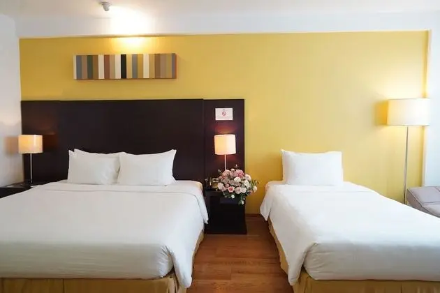 Deluxe Tek Büyük Yataklı Oda (with Window)