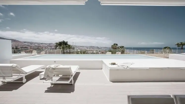 Grand Süit, 1 Yatak Odası, Kişiye Özel Havuzlu, Deniz Manzaralı (Divinity Breeze Luxe)