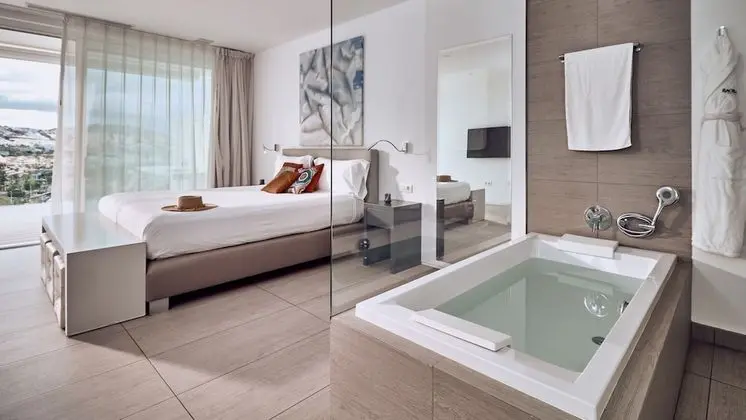 Grand Süit, 2 Yatak Odası, Deniz Manzaralı (Serenity Essence Luxe)