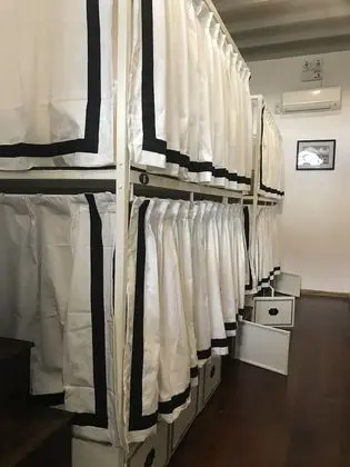 Ortak Ranzalı Oda, Karma Ranzalı Oda (Bed in 8-Bed)