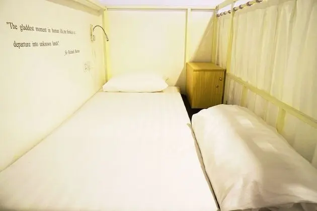 Ortak Ranzalı Oda, Karma Ranzalı Oda (Bed in 8-Bed)