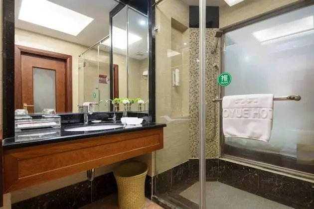Luxury Tek Büyük Yataklı Oda