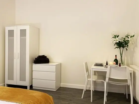 Business Kır Evi, Birden Çok Yatak, Sigara İçilmez