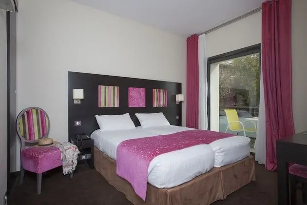 Chambre Double Supérieure vue mer latérale 3ème étage