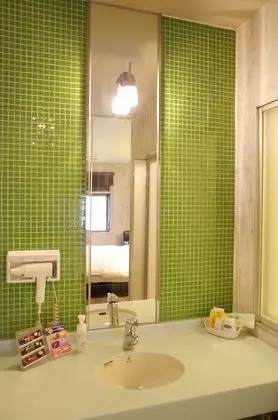 Deluxe Tek Büyük Yataklı Oda, Sigara İçilebilir (with Bathtub)