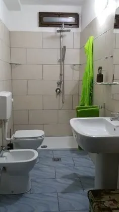 Deluxe Tek Büyük Yataklı Oda, Balkon, Şehir Manzaralı (102)