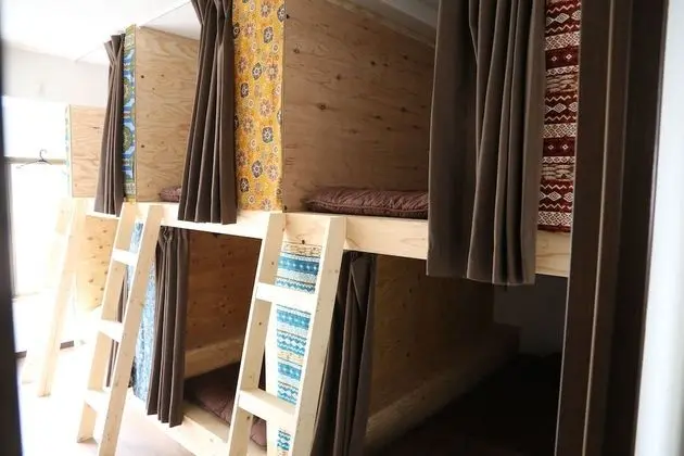 Ortak Ranzalı Oda, Karma Ranzalı Oda (6 Bed Room)