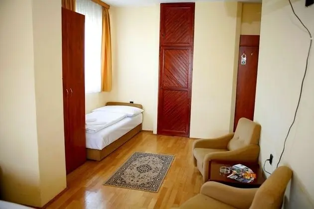 Tek Kişilik Oda