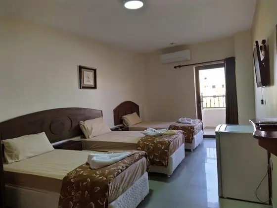 Üç Kişilik Oda