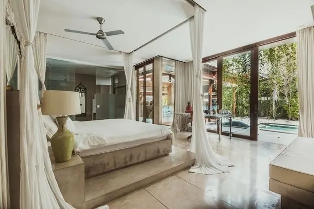 Deluxe Villa