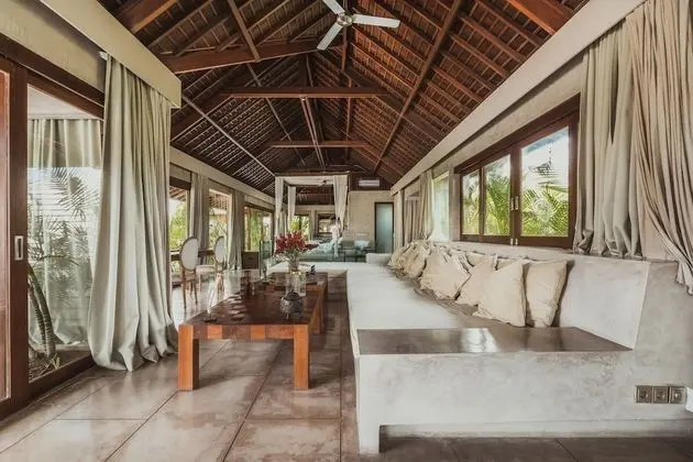 Deluxe Villa