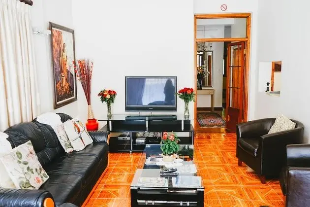 Tek Büyük Yataklı Oda, Banyolu/Duşlu