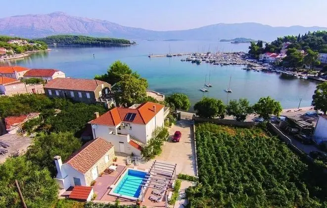 Ev (Villa Barakokula - 3m from the sea - )