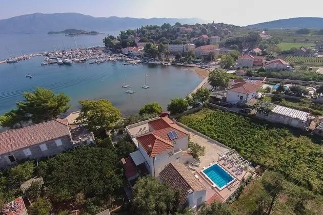 Ev (Villa Barakokula - 3m from the sea - )