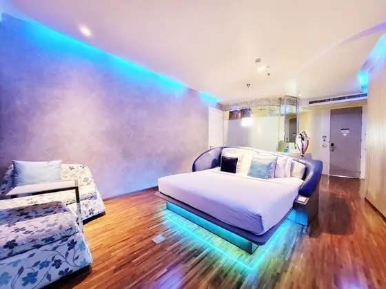 Deluxe Tek Büyük Yataklı Oda