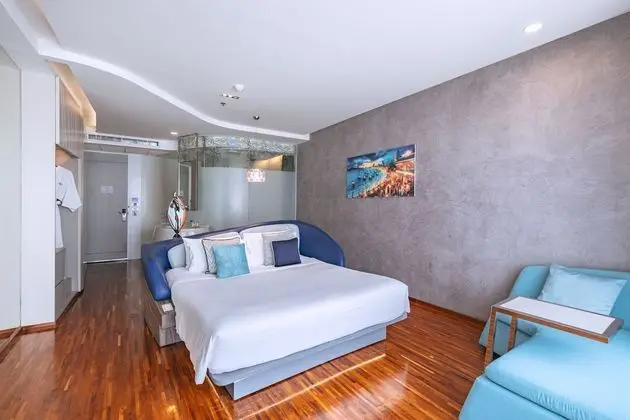 Deluxe Tek Büyük Yataklı Oda