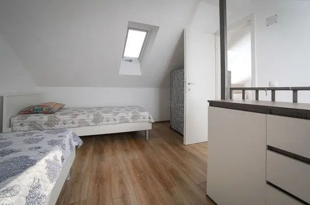 Ev (Baras garden - house with pool - H (4)