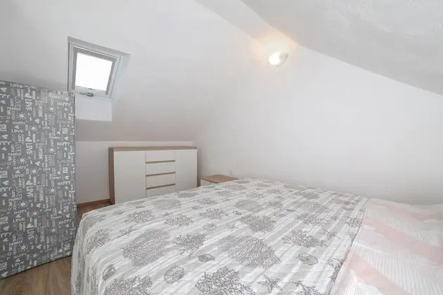 Ev (Baras garden - house with pool - H (4)