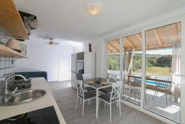 Ev (Baras garden - house with pool - H (4)