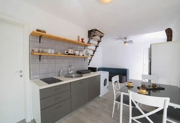 Ev (Baras garden - house with pool - H (4)