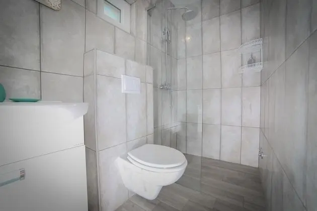 Ev (Baras garden - house with pool - H (4)