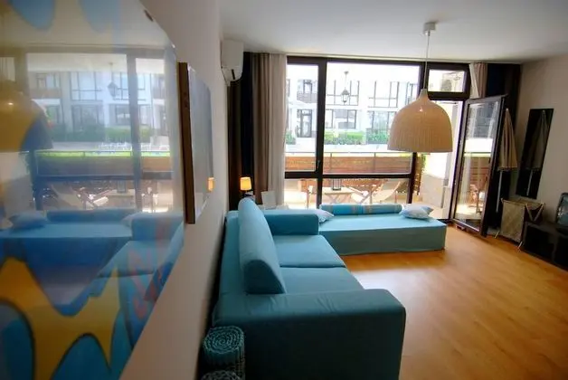 Design Apart Daire, 1 Yatak Odası, Teras, Havuz Kenarı