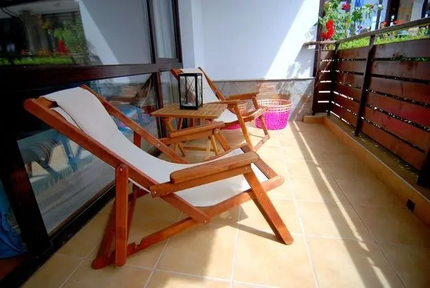 Design Apart Daire, 1 Yatak Odası, Teras, Havuz Kenarı