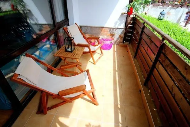 Design Apart Daire, 1 Yatak Odası, Teras, Havuz Kenarı