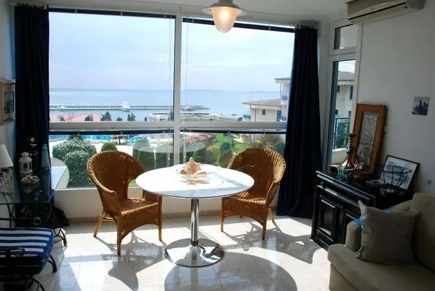 Design Apart Daire, 1 Yatak Odası, Deniz Manzaralı, Denize Sıfır
