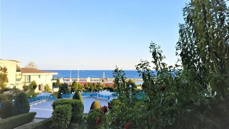 Design Apart Daire, 1 Yatak Odası, Deniz Manzaralı, Denize Sıfır