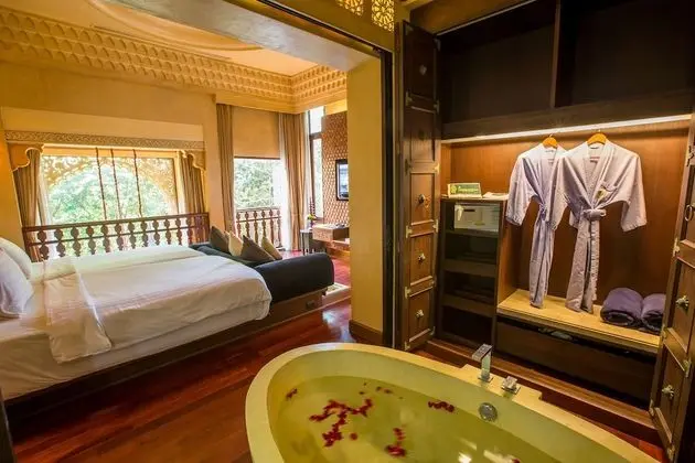 Villa, Havuz Kullanımı (Baray Villa)