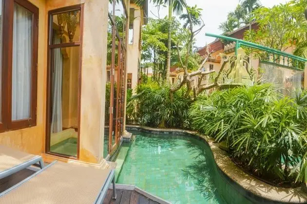 Villa, Havuz Kullanımı (Baray Villa)