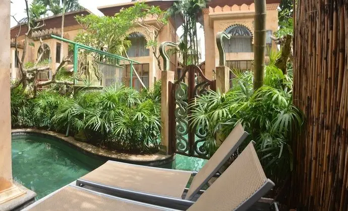 Villa, Havuz Kullanımı (Baray Villa)