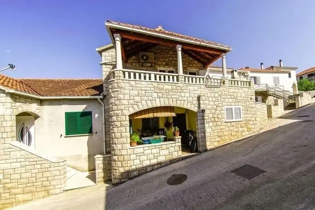 Apart Daire (Barb - 30 m from the sea - A1(6))