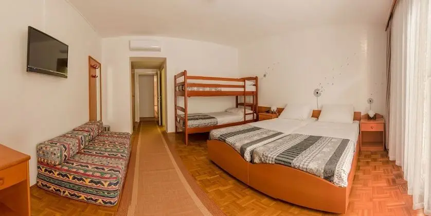 Family Dört Kişilik Oda, Balkon, Deniz Manzaralı