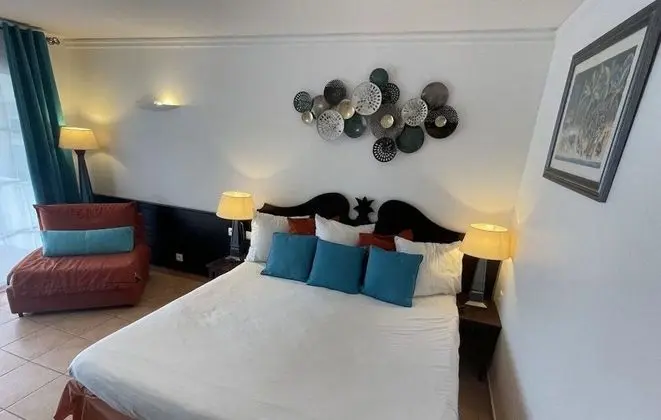 Panoramic Stüdyo Süit, Deniz Manzaralı, Havuz Kenarı (Barbadine 1011)