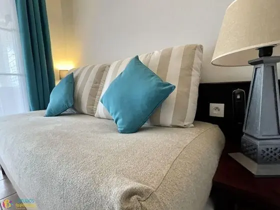 Panoramic Stüdyo Süit, Deniz Manzaralı, Havuz Kenarı (Barbadine 1011)