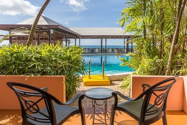 Honeymoon Oda, Havuz Manzaralı
