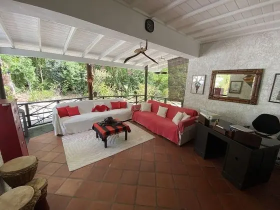 The Amber Suite in Hummingbird Apt