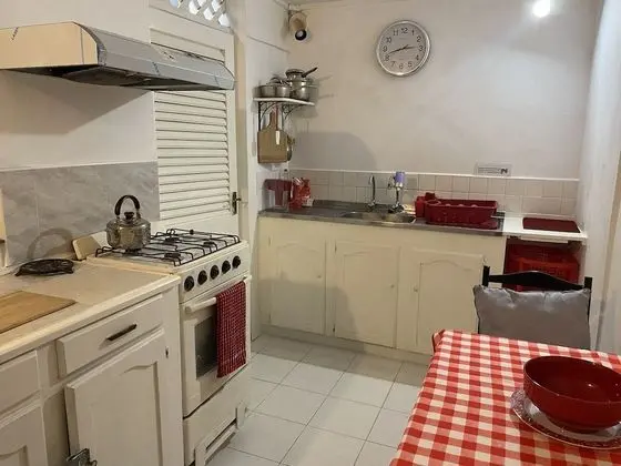 Comfort Apart Daire, 1 Yatak Odası, Bahçe Manzaralı (The Red Coral Apartment)