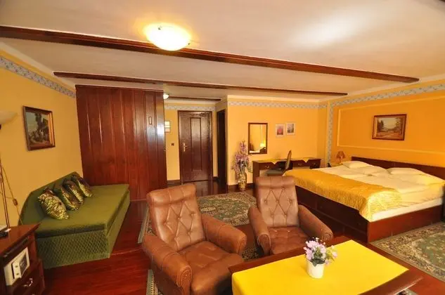 Standard Tek Büyük Yataklı Oda