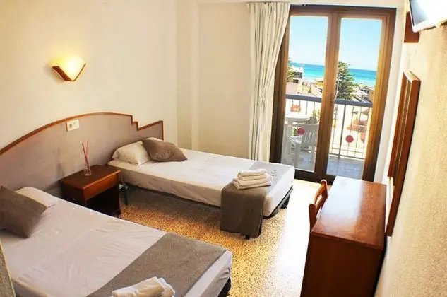 Tek Büyük Yataklı Oda, Balkon, Deniz Manzaralı